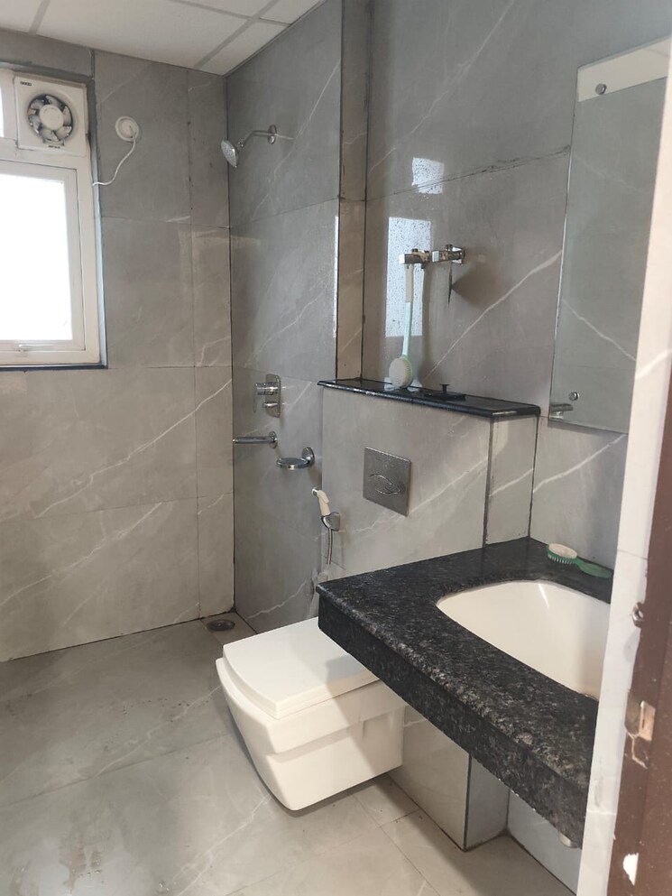 Bathroom, rishita-manhattan 3 Bedroom 1611 Sq.Ft. Apartment In Gomti Nagar Lucknow 9617474