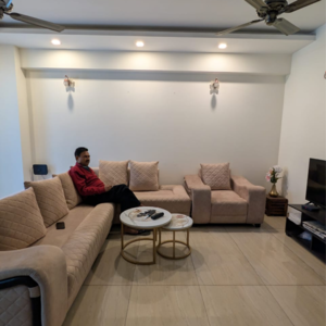 Living Room in 2 BHK Apartment at Park Avenue, Mussoorie Road – for Rent