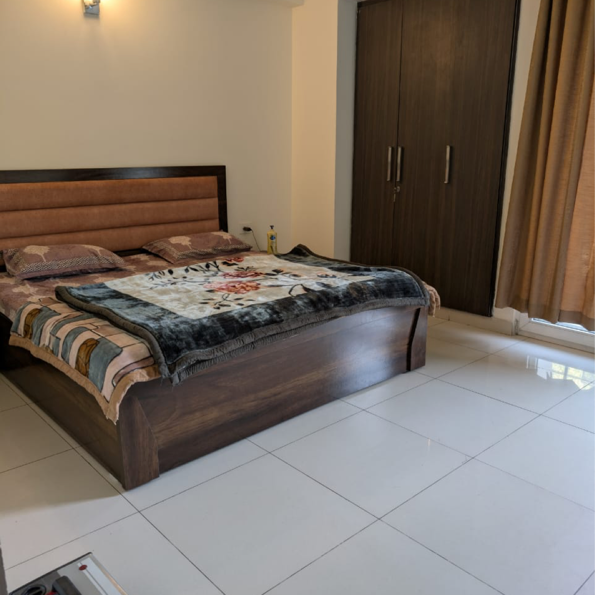 2 BHK Apartment For Rent in Park Avenue