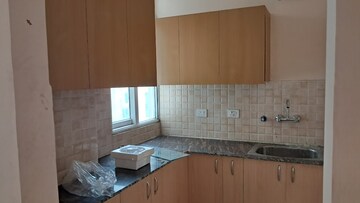 Kitchen in 2.5 BHK Apartment at Amrapali Ivory Heights, Amrapali Dream Valley – for Sale