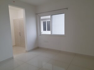 Room in 3.5 BHK Apartment at Aparna Sarovar Zicon, Nallagandla – for Rent