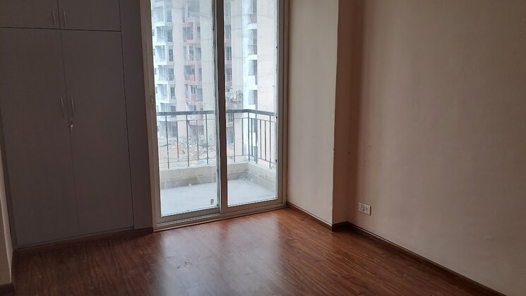 Room, amrapali-dream-valley 2.5 Bedroom 927 Sq.Ft. Apartment In Tech Zone 4 Greater Noida Greater Noida 9617608