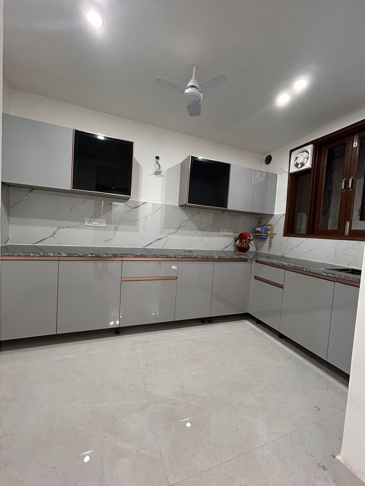 Kitchen, chattarpur 3 Bedroom 1300 Sq.Ft. Apartment In Chattarpur Delhi 9617642
