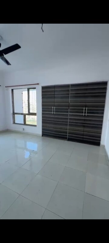 2.5 BHK Apartment For Rent in NRI Complex Phase 2, Seawoods