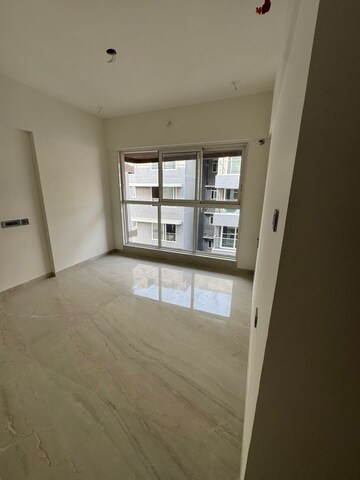 Room in 2 BHK Apartment at Ajmera Eden, Ghatkopar East – for Rent