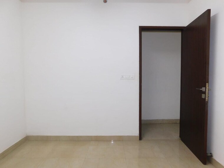 Room, adityaraj-majestic 2 Bedroom 560 Sq.Ft. Apartment In Chembur Mumbai 9617650