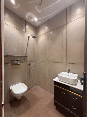 Bathroom in 4 BHK Villa at Greater Mohali – for Sale
