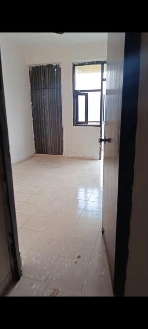 Room in 3 BHK Apartment at Emenox Brave Hearts, Raj Nagar Extension – for Sale