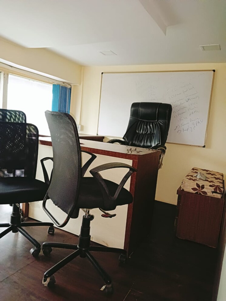 Team Area, haware-fantasia Commercial Office Space 450 Sq.Ft. In Vashi Sector 28 Navi Mumbai 9617668