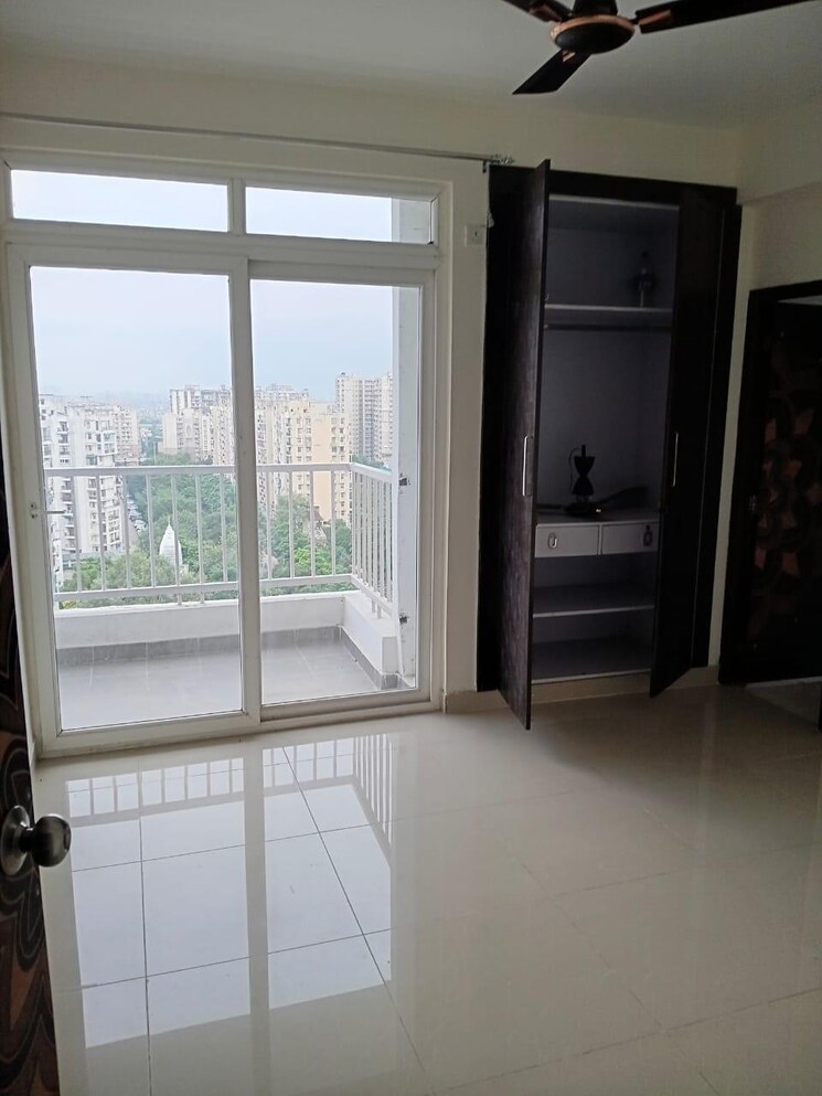Room, scc-sapphire 2 Bedroom 885 Sq.Ft. Apartment In Raj Nagar Extension Ghaziabad 9617695