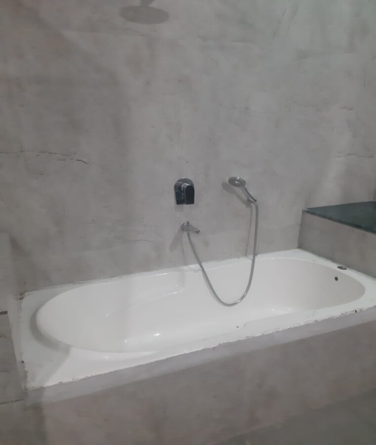 Bathroom, sector 39 3 Bedroom 4500 Sq.Ft. Independent House In Sector 39 Chandigarh 9617674