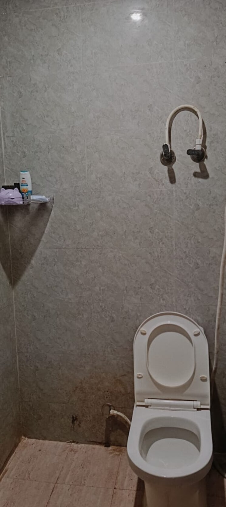 Attached Bathroom, beta i greater noida 2 Bedroom 200 Sq.Yd. Villa In Beta I Greater Noida Greater Noida 9617713