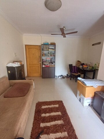 Room in 2 BHK Apartment at Ashish Swapnalok Towers, Goregaon East – for Rent