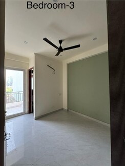 4 BHK + Servant Room Apartment For Sale in Emaar Palm Terraces Select