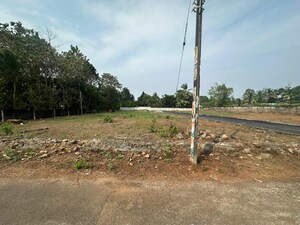  Plot For Sale in Athani