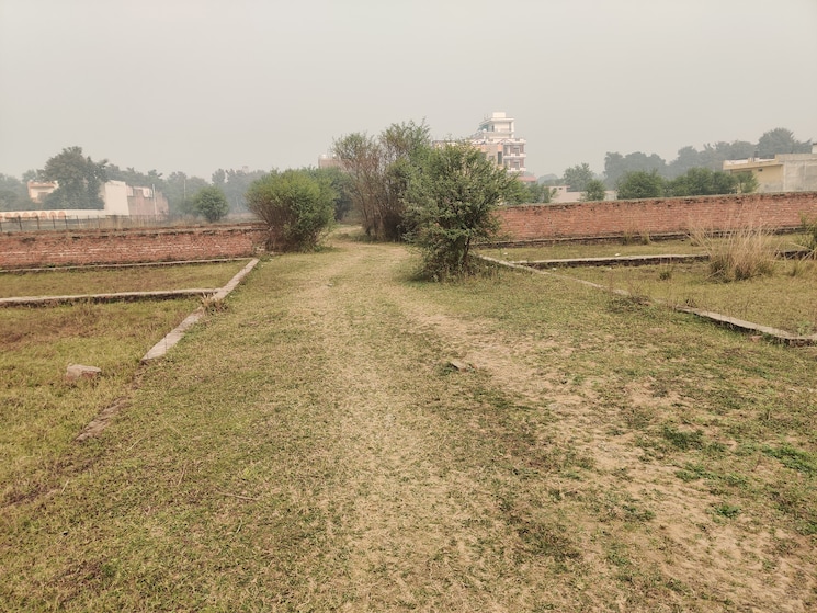 undefined, akhari  1700 Sq.Ft. Plot In Akhari Varanasi 9617788