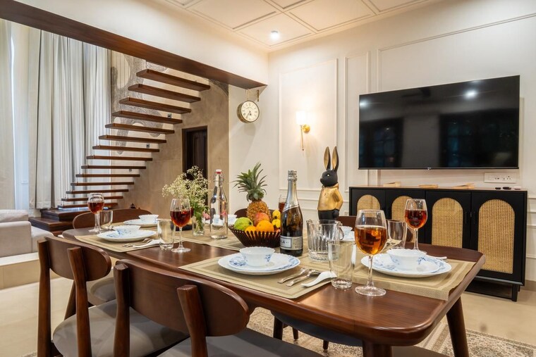 Living Room, pioneer-park-presidia 3 Bedroom 2599 Sq.Ft. Apartment In Sector 62 Gurgaon 9617789