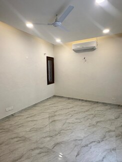 3 BHK + Servant Room Apartment For Sale in Unitech Uniworld City