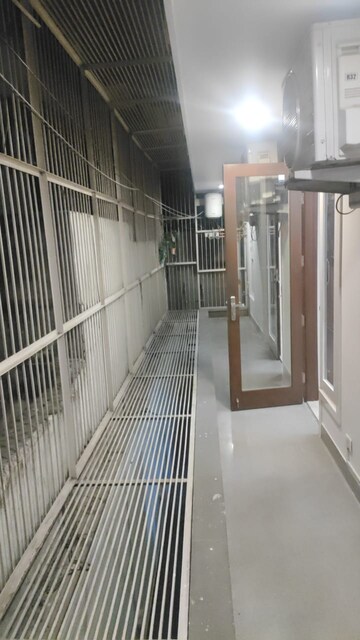 Balcony in 4 BHK Builder Floor at Green Park – for Rent