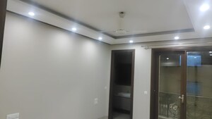 Room in 4 BHK Builder Floor at Green Park – for Rent