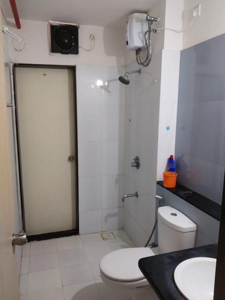 Bathroom, paranjape-blue-ridge 1 Bedroom 650 Sq.Ft. Apartment In Hinjewadi Pune 9617949