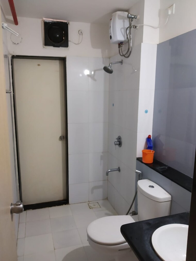 Bathroom, paranjape-blue-ridge 1 Bedroom 650 Sq.Ft. Apartment In Hinjewadi Pune 9617949