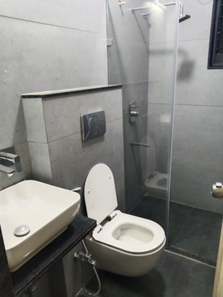 Master Bedroom, shri-senapati-bapat-chs 6+ Bedroom 11000 Sq.Ft. Penthouse In Senapati Bapat Road Pune 9618040