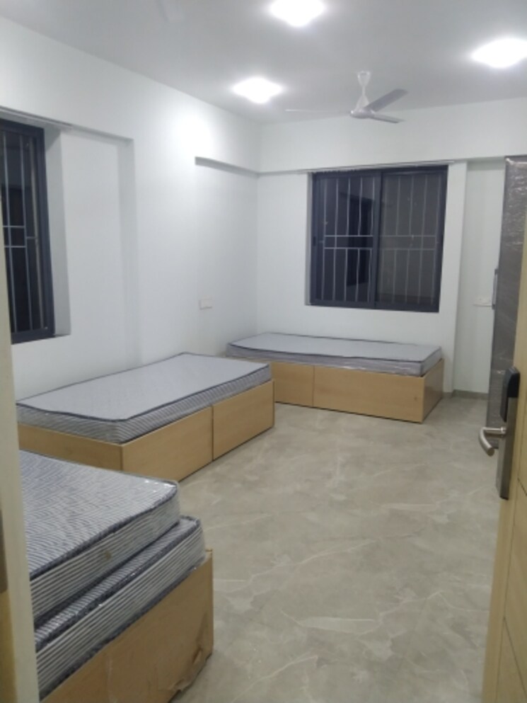 Living Room, shri-senapati-bapat-chs 6+ Bedroom 11000 Sq.Ft. Penthouse In Senapati Bapat Road Pune 9618040