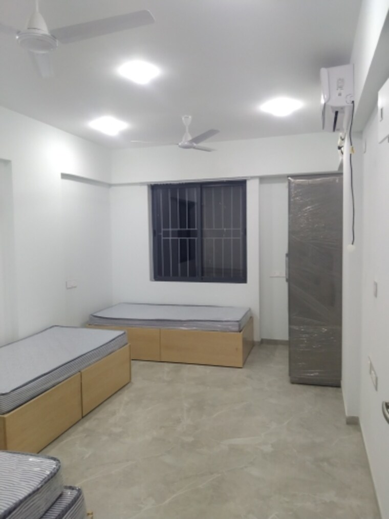 Room, shri-senapati-bapat-chs 6+ Bedroom 11000 Sq.Ft. Penthouse In Senapati Bapat Road Pune 9618040