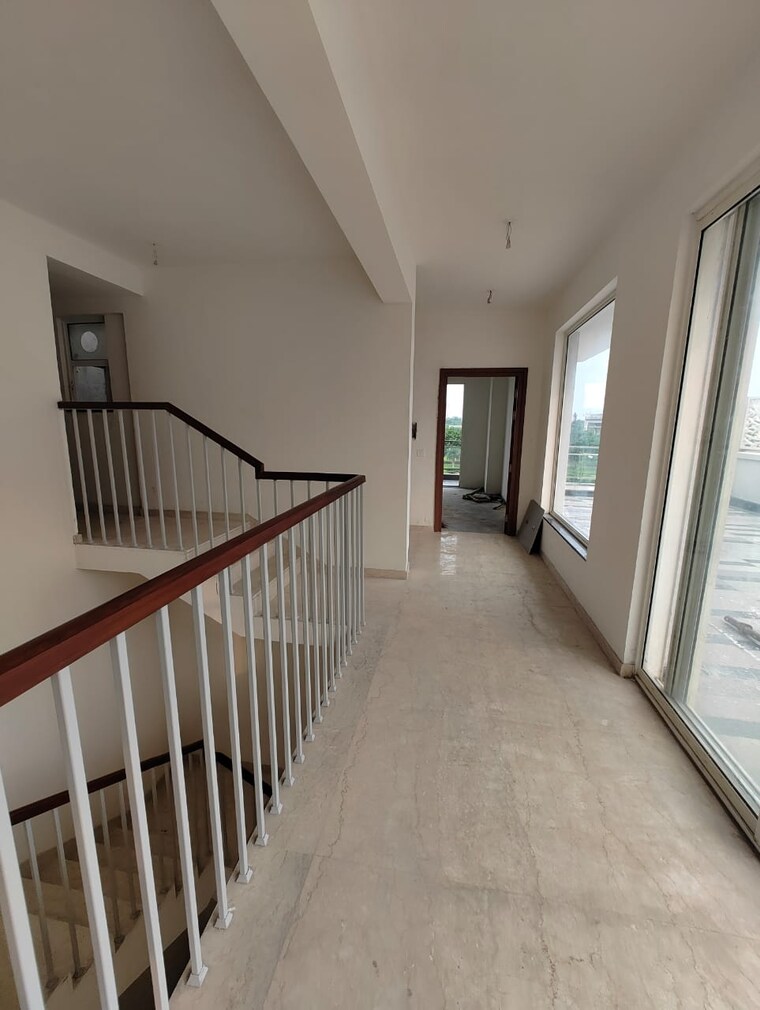 Balcony, godrej-golf-links-evoke 4 Bedroom 2850 Sq.Ft. Villa In Sector 27 Yamuna Expressway Greater Noida 9617959