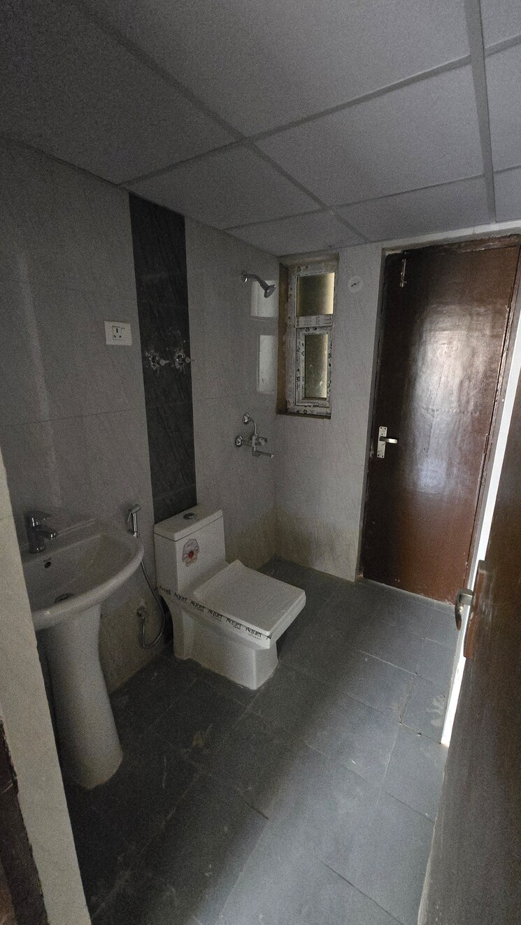 undefined, la-residentia 3 Bedroom 1395 Sq.Ft. Apartment In Tech Zone 4 Greater Noida Greater Noida 9618014