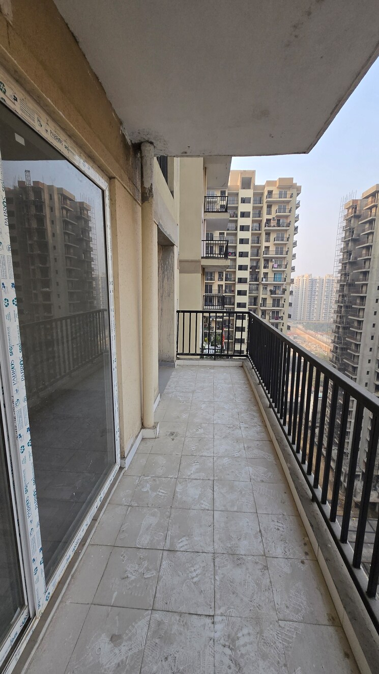 Exterior View, la-residentia 3 Bedroom 1395 Sq.Ft. Apartment In Tech Zone 4 Greater Noida Greater Noida 9618014