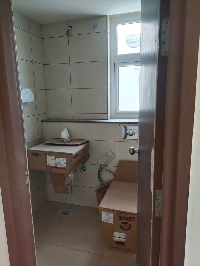 Bathroom, godrej-golf-links-evoke 4 Bedroom 2820 Sq.Ft. Villa In Sector 27 Yamuna Expressway Greater Noida 9617995