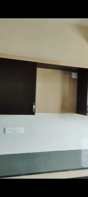 Room in 3 BHK Apartment at Kelambakkam – for Sale