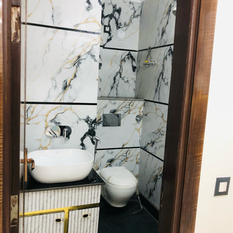 Bathroom, nawada 3 Bedroom 80 Sq.Yd. Builder Floor In Nawada Delhi 9618064