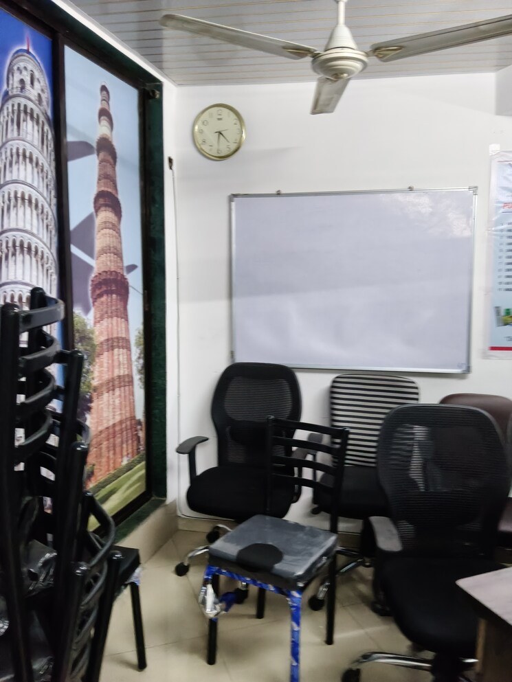 Team Area, js-bal-ganesh-tower Commercial Office Space 200 Sq.Ft. In Naupada Thane 9618080