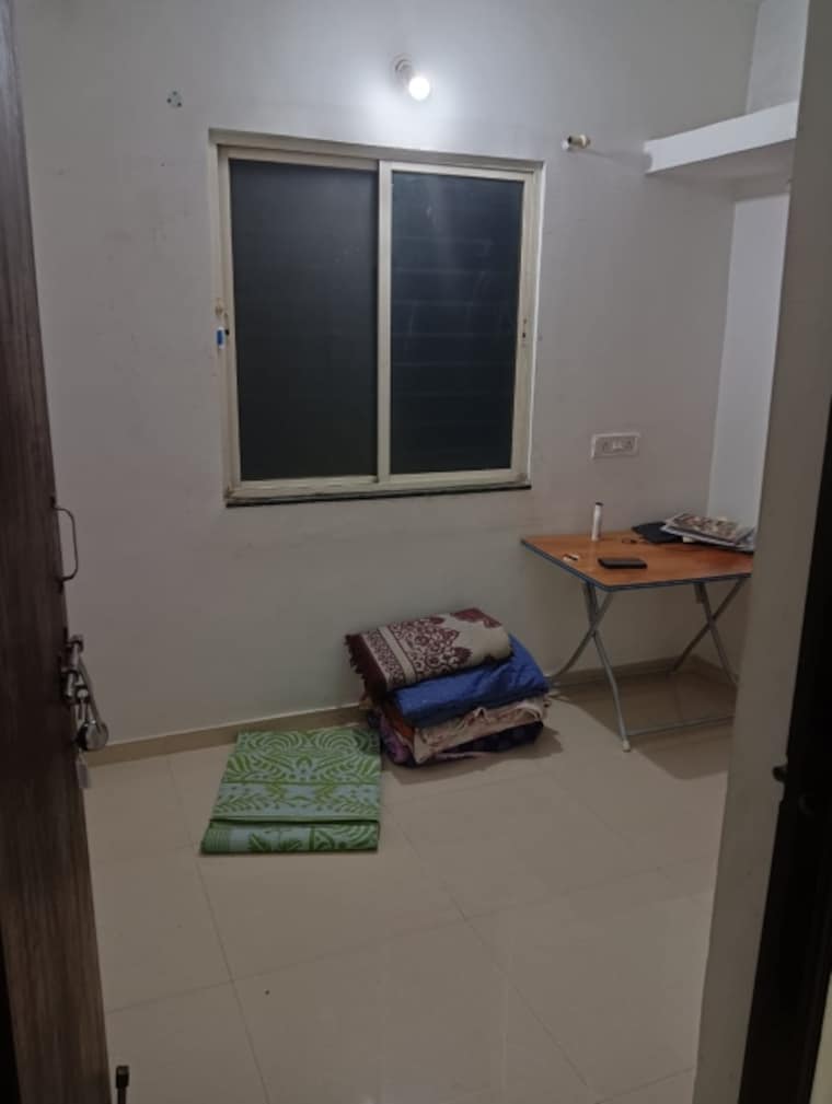 Room, mig-colony-gokhalenagar 1 Bedroom 500 Sq.Ft. Apartment In Gokhalenagar Pune 9618074
