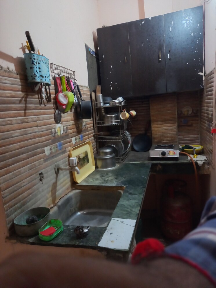 Kitchen, uttam nagar west 1 Bedroom 360 Sq.Ft. Builder Floor In Uttam Nagar West Delhi 9618050