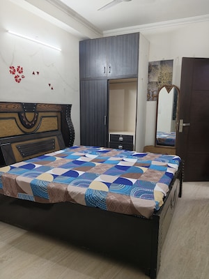 Bedroom in 1 BHK Apartment at Panchsheel Vihar – for Rent