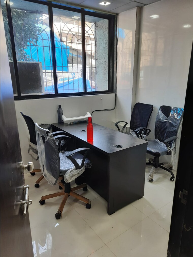 Team Area, shiv-krupa-commercial-complex Commercial Office Space 800 Sq.Ft. In Naupada Thane 9618104
