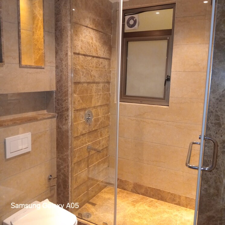 Bathroom, greater kailash ii 4 Bedroom 650 Sq.Yd. Builder Floor In Greater Kailash ii Delhi 9618114