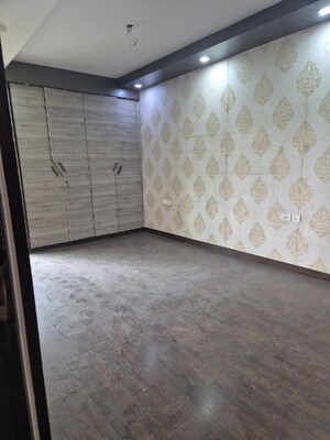 Room in 3 BHK Apartment at Sector 18 Dwarka – for Sale
