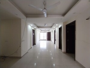 Building Lobby in 4 BHK Builder Floor at Sector 46 – for Rent