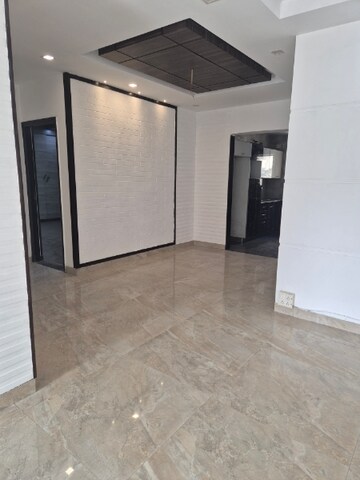 Room in 3 BHK Apartment at Sector 18 Dwarka – for Sale