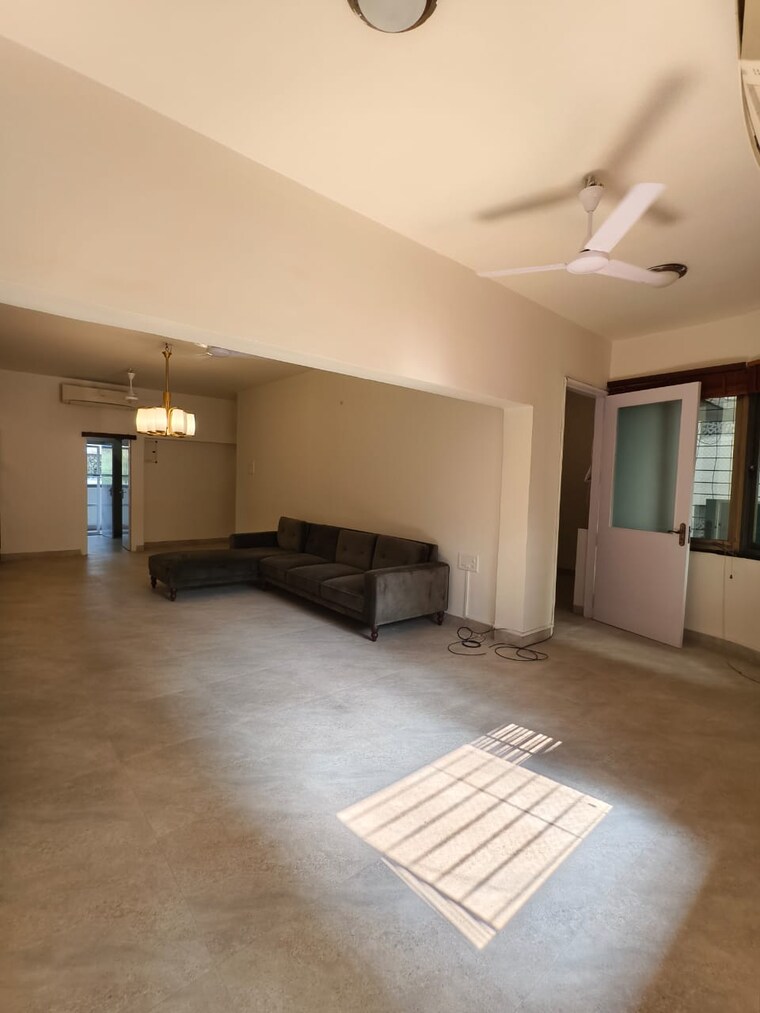 Room, metropolitan-chs 2 Bedroom 1100 Sq.Ft. Apartment In Pali Hill Mumbai 9618133