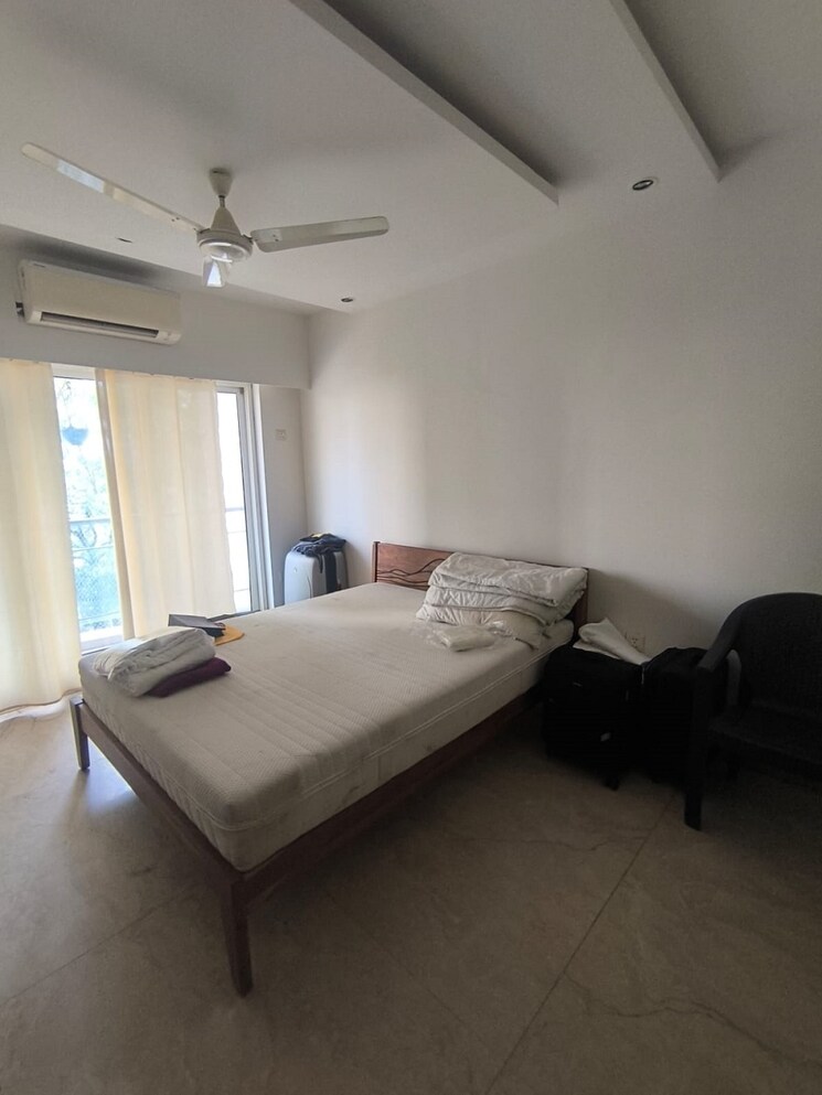 Bedroom, khar west 3 Bedroom 1100 Sq.Ft. Apartment In Khar West Mumbai 9618128