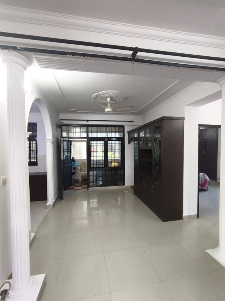 Room, shasi-estate-apartment 4 Bedroom 3250 Sq.Ft. Apartment In Sector 31 Gurgaon 9618156