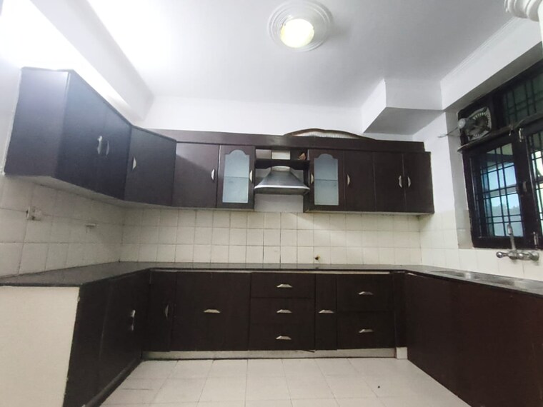 Kitchen, shasi-estate-apartment 4 Bedroom 3250 Sq.Ft. Apartment In Sector 31 Gurgaon 9618156