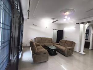 Living Room in 4 BHK Apartment at Shasi Estate Apartment, Sector 31 – for Rent
