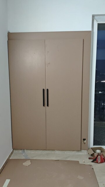 Room in 2 BHK Apartment at SLF Anushree, Sector 75 – for Rent